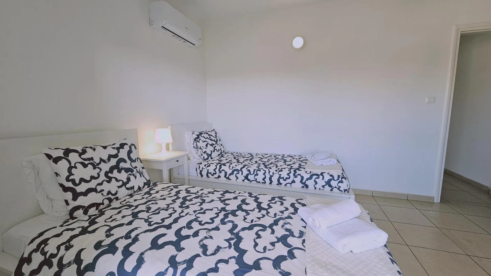 Stay Skyline Nest Larnaca Apartment